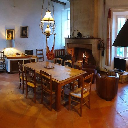 Chateau Rosemont: Family Estate with Pool & Tennis in Médoc Labarde Exterior photo