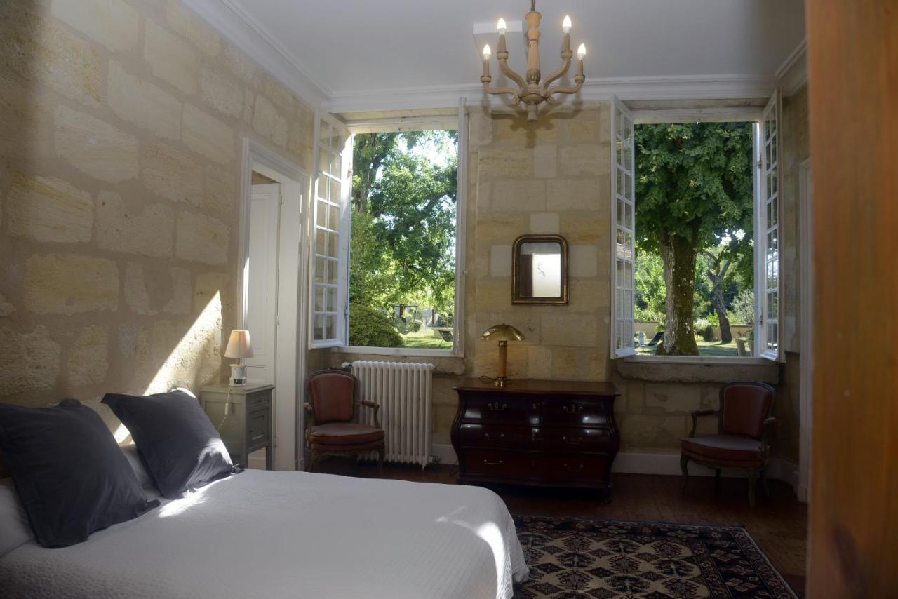Chateau Rosemont: Family Estate with Pool & Tennis in Médoc Labarde Exterior photo