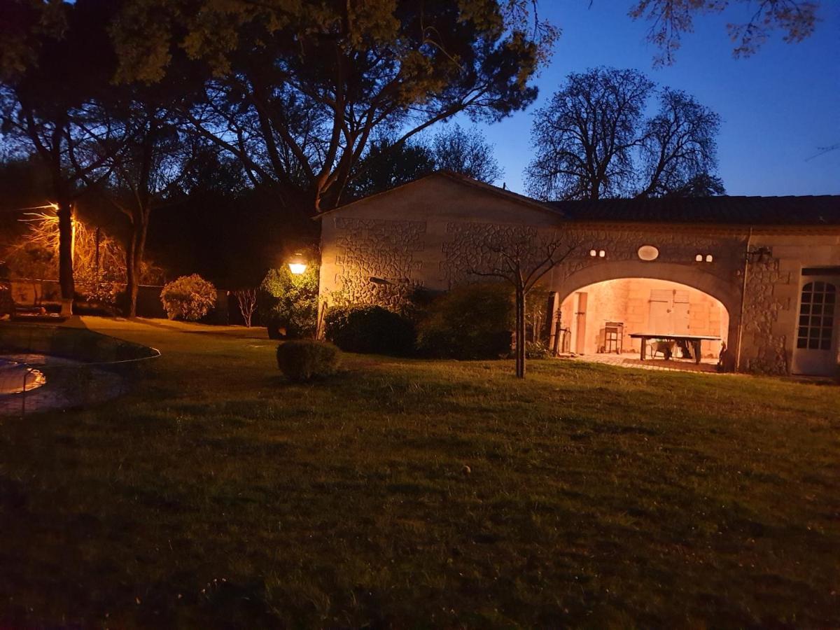 Chateau Rosemont: Family Estate with Pool & Tennis in Médoc Labarde Exterior photo