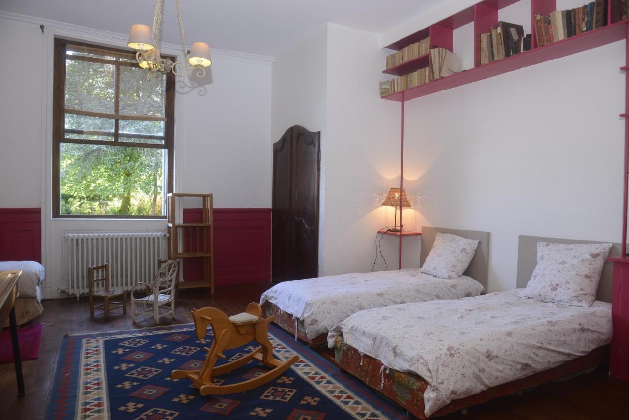 Chateau Rosemont: Family Estate with Pool & Tennis in Médoc Labarde Exterior photo