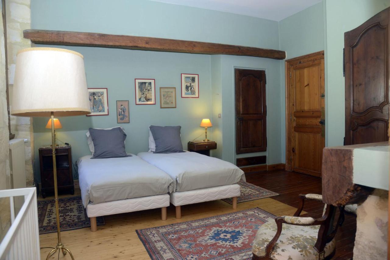 Chateau Rosemont: Family Estate with Pool & Tennis in Médoc Labarde Exterior photo